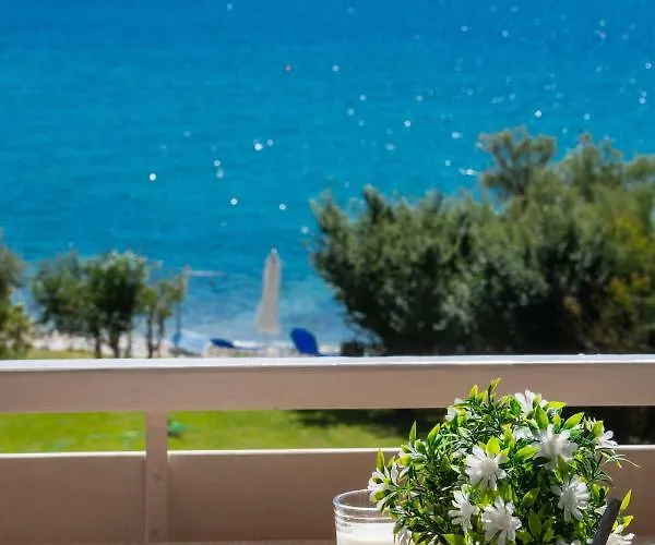 Ifi Sea House * Никиана