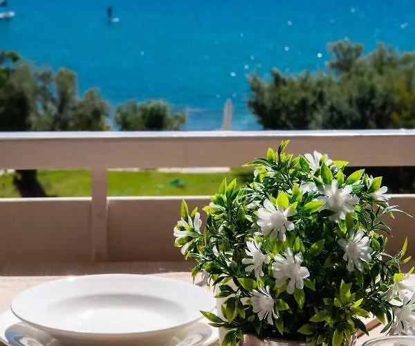 Ifi Sea House Никиана